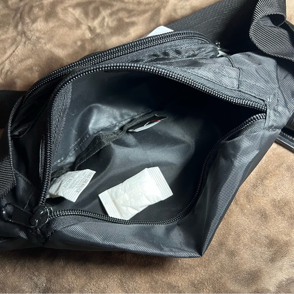 NWT Urban Outfitters Black Fanny Pack - Picture 2 of 5
